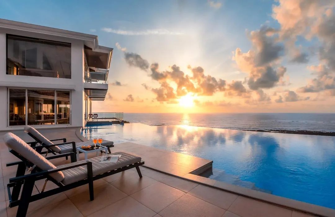 Casa Bella: Sea-View Villa with Infinity Pool and Spa-1